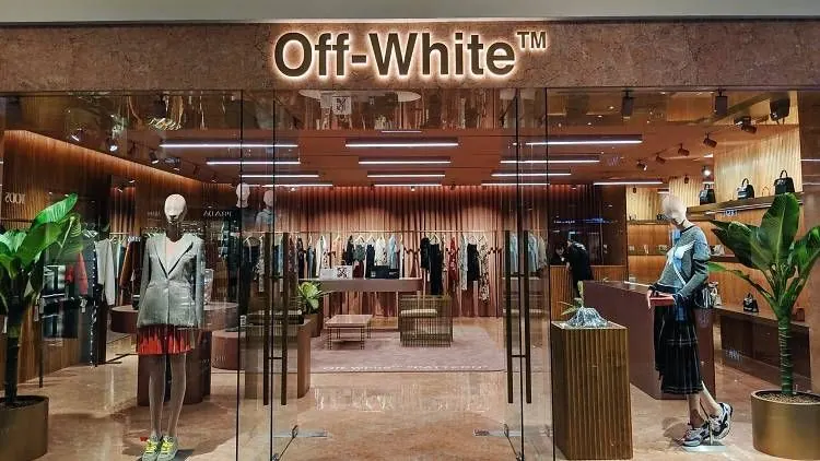 Off-White: The Power of Collaborations by Virgil Abloh