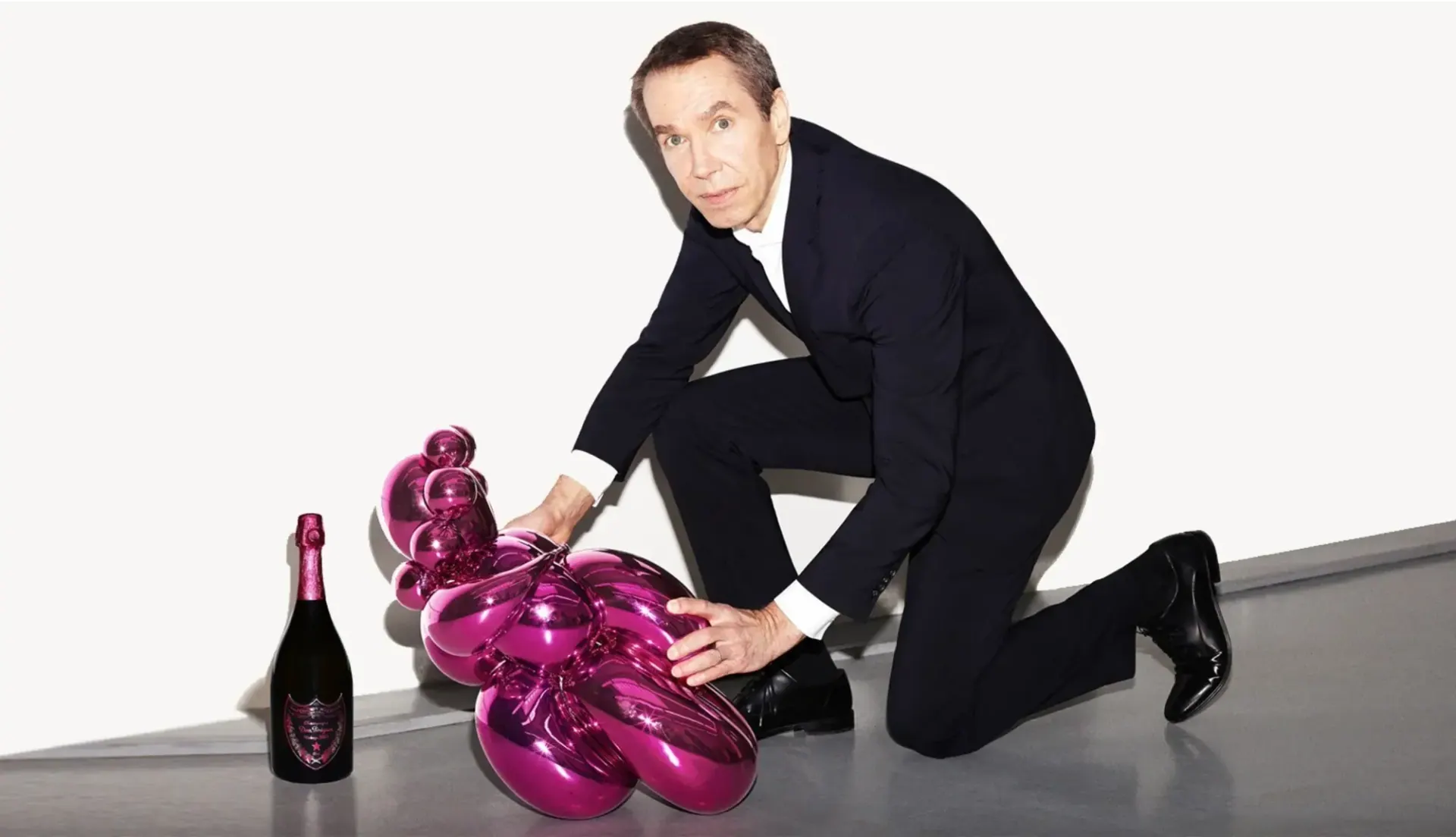 Jeff Koons: The King of Kitsch Who Rules the Contemporary Art Market
